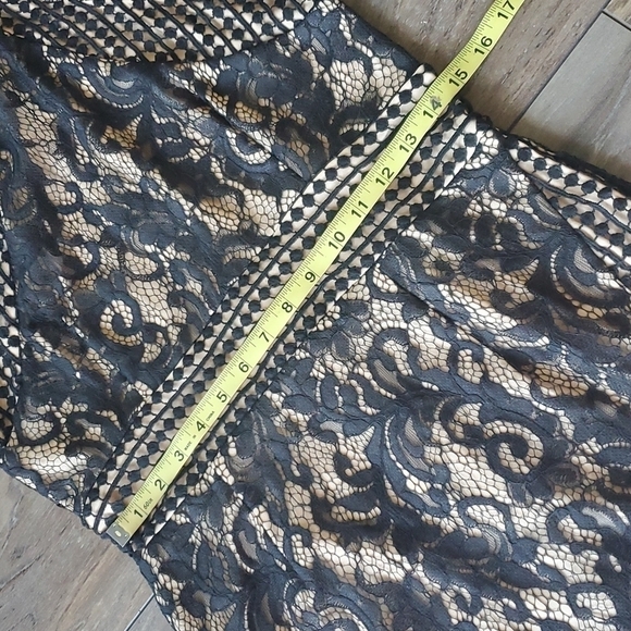 PrettyLittleThing Womens Lace Crochet High Halter Neck dress sz 8 - Picture 6 of 13